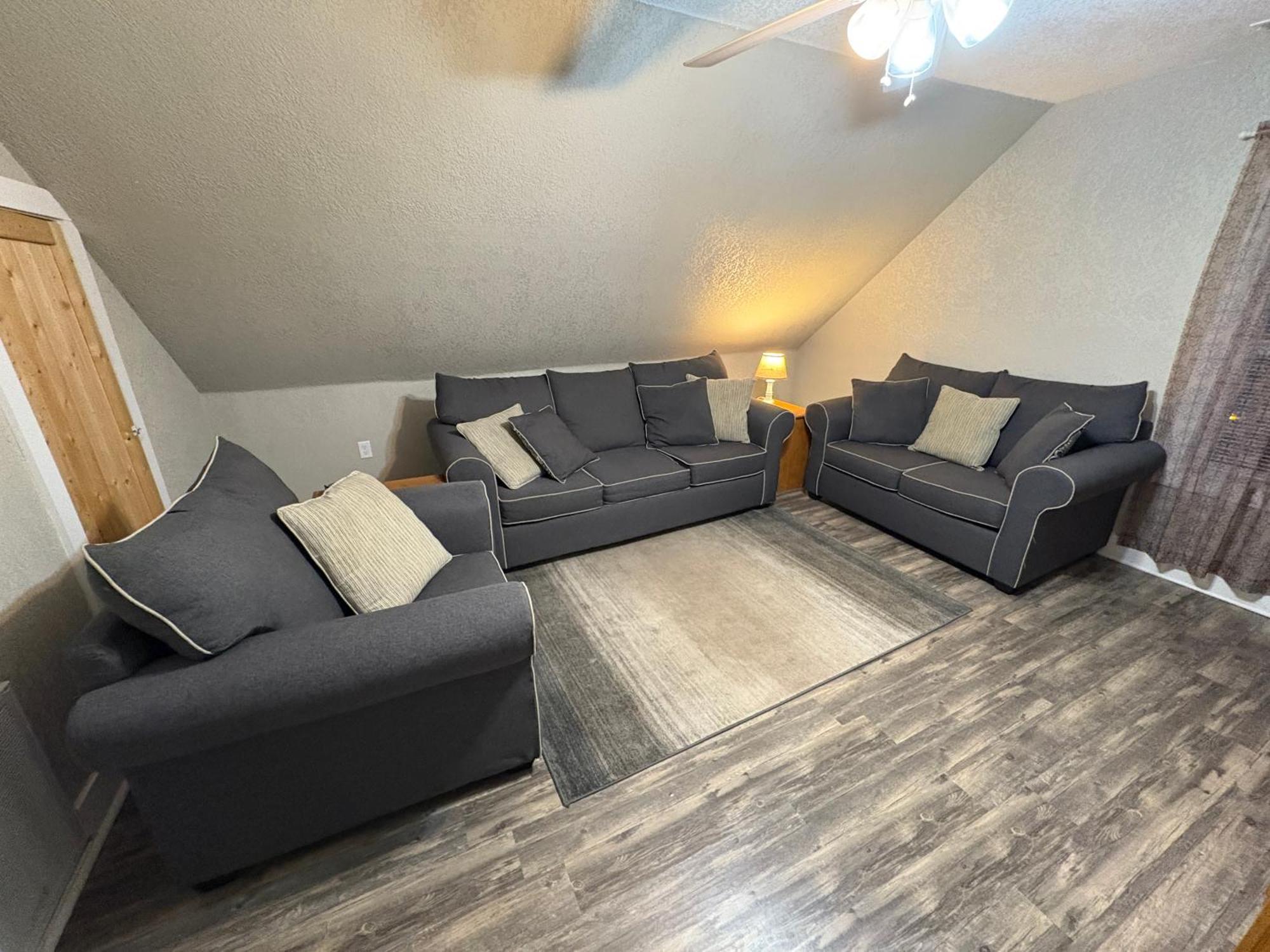Spacious Rustic Downtown Market St 1 Bedroom Apt, Sleeps Up To 5, Steps To Honeywell & Eagles Theatre Wabash Exterior foto